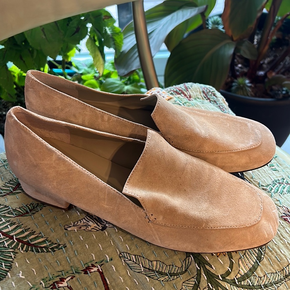 Vince. Vero Cuoio heeled loafers 7.5